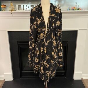 A.J. Christopher 100% Silk Black & Gold Rose Blouse (Size 18)